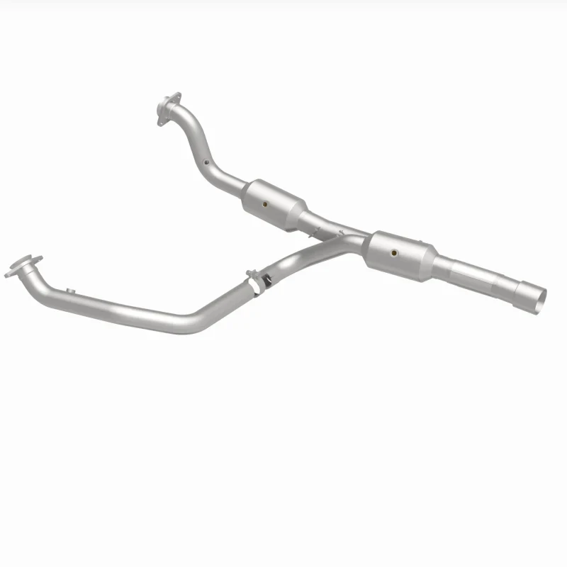 Magnaflow 15-16 Ram 2500 6.4L California Grade CARB Compliant DF Catalytic Converter - product image