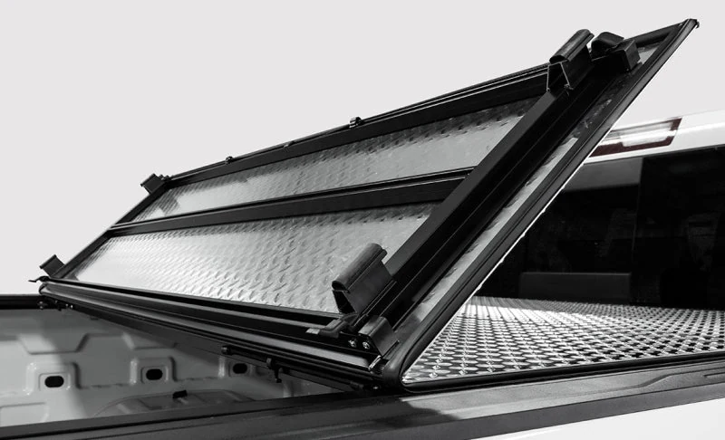 Access 2023+ Chevy/GMC Colorado/Canyon Roll-Up Cover 5ft Bed LOMAX Tri-Fold Cover - Carbon Fiber - product image